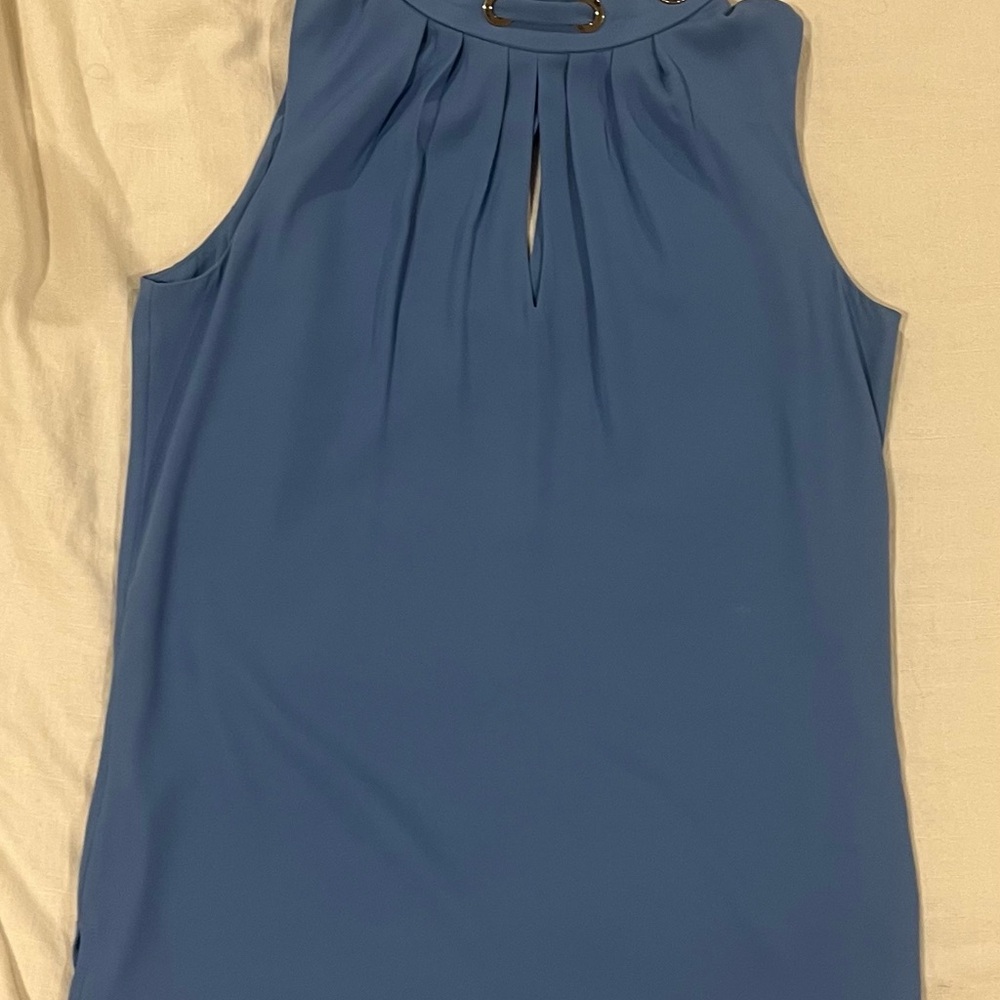 White House Black Market Blue Sleeveless Pleated Blouse
